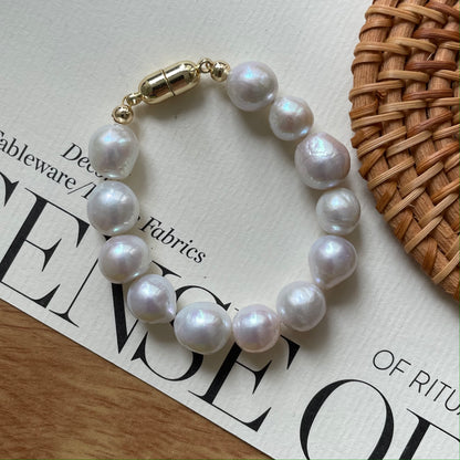 Classic Pearl Bracelet