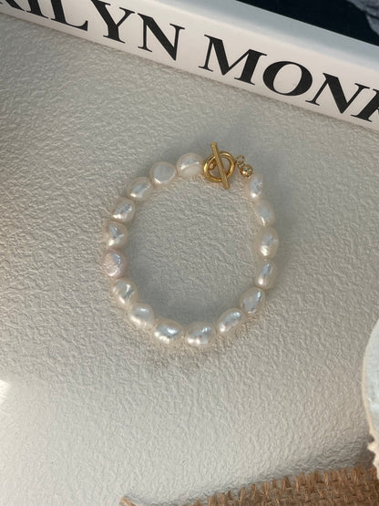 Baroque Pearl Bracelet